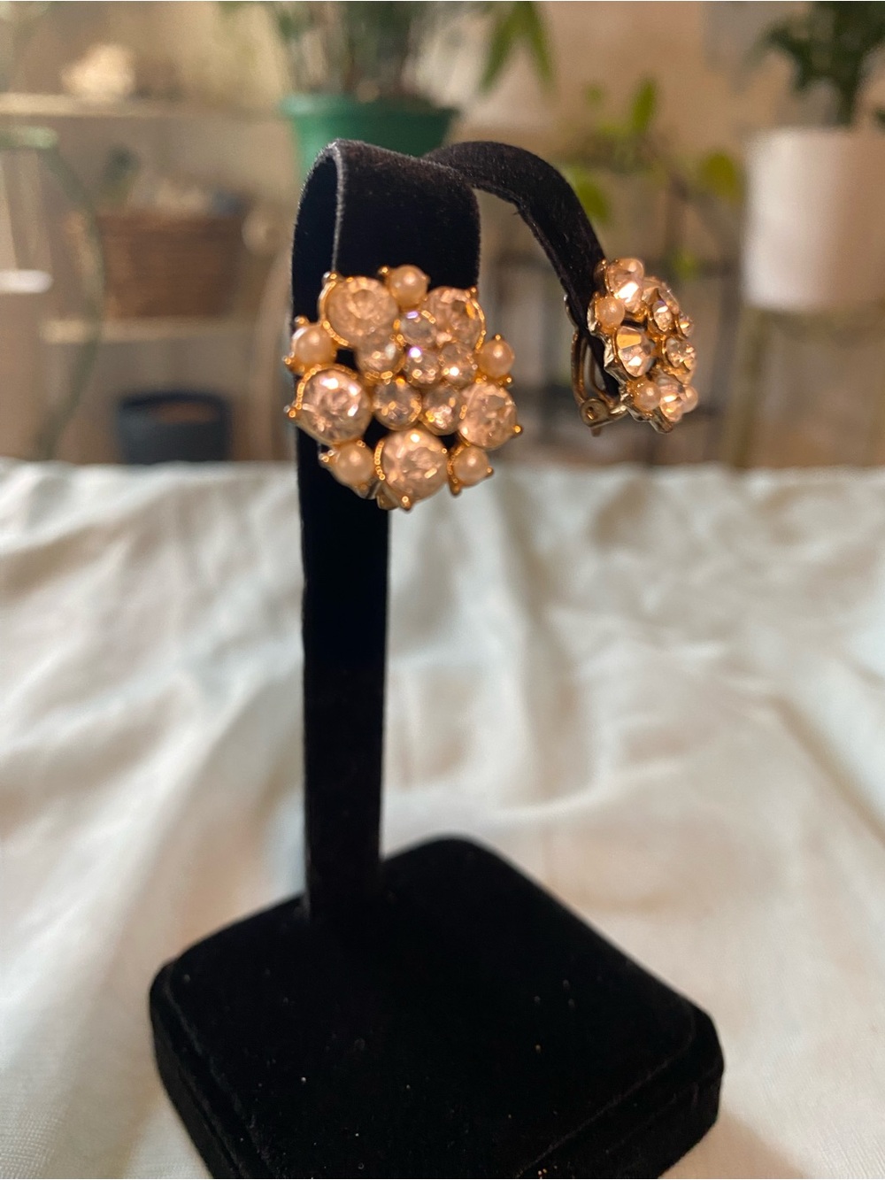 FASHION RHINESTONE CLIP ON EARRINGS - Picture 6 of 16